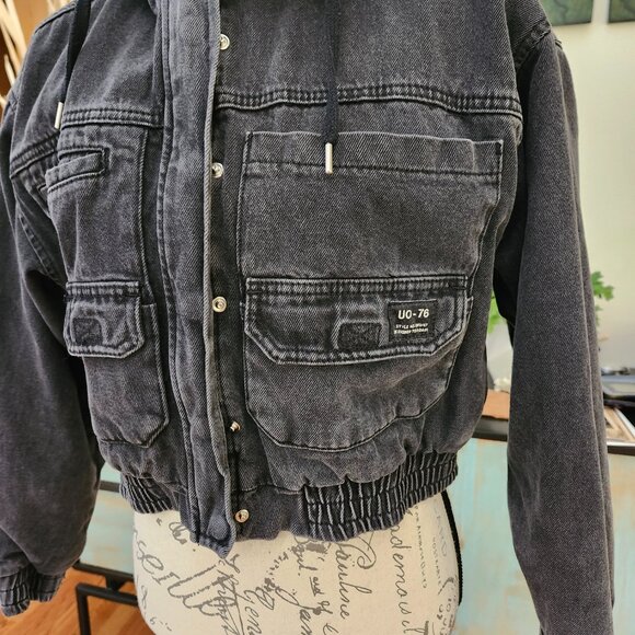 BDG - Urban Outfitters Black Cropped Jean Jacket with Sherpa Lining - Picture 2 of 9